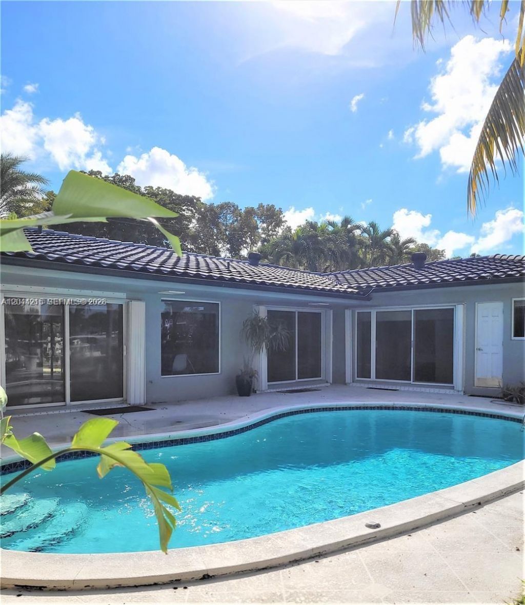 13140 Coronado Dr , North Miami, FL 33181 Photo