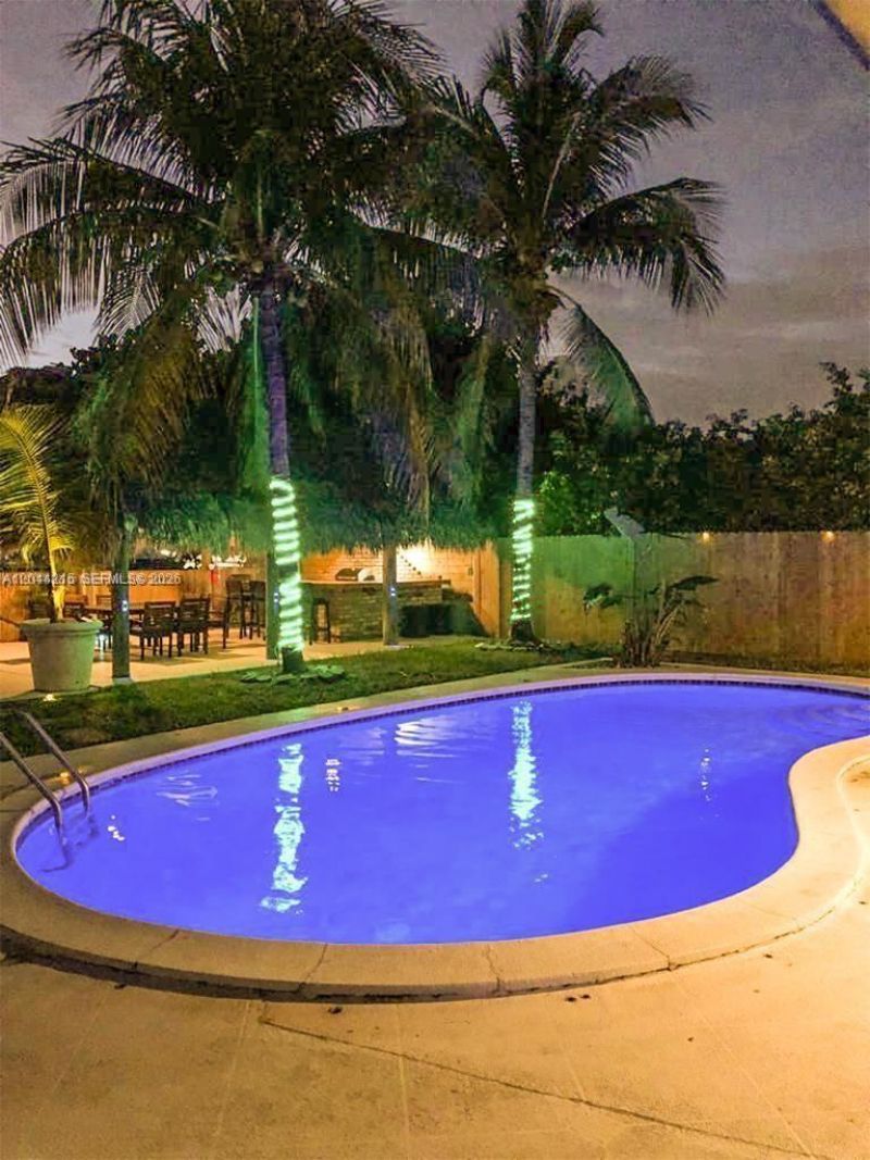 13140 Coronado Dr , North Miami, FL 33181 Photo