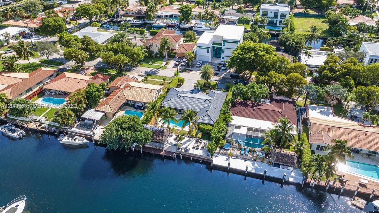 13140 Coronado Dr , North Miami, FL 33181 Photo