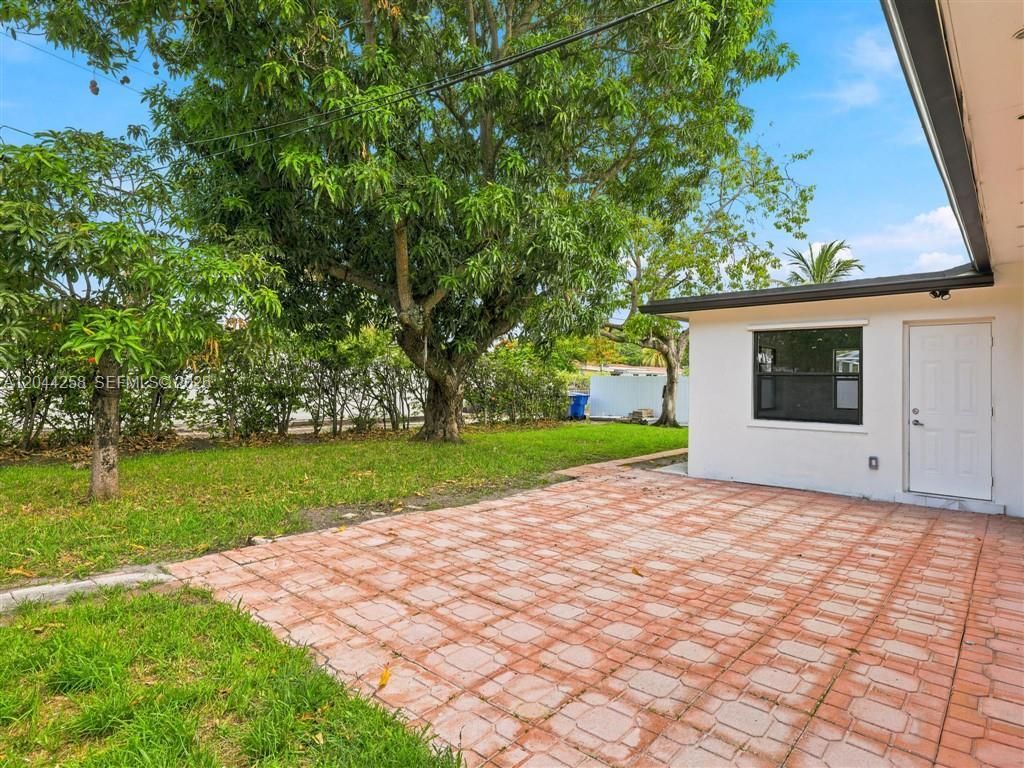 3246 Buchanan St , Hollywood, FL 33021 Photo