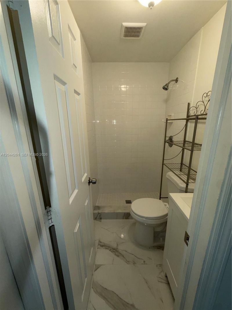 6497 W 8th Ln , Unit 6497, Hialeah, FL 33012 Photo