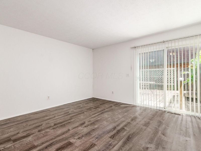 413 Shell Court E, Columbus, OH 43213 Photo 13