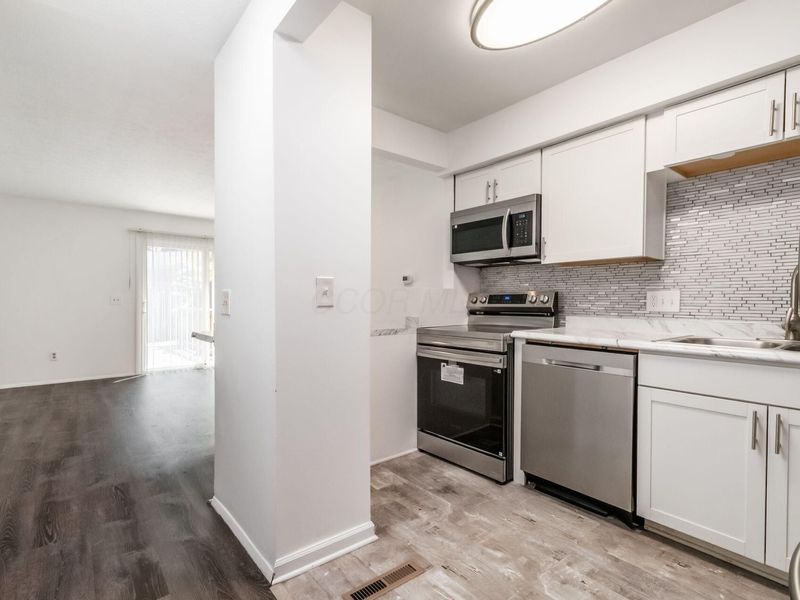 413 Shell Court E, Columbus, OH 43213 Photo 6