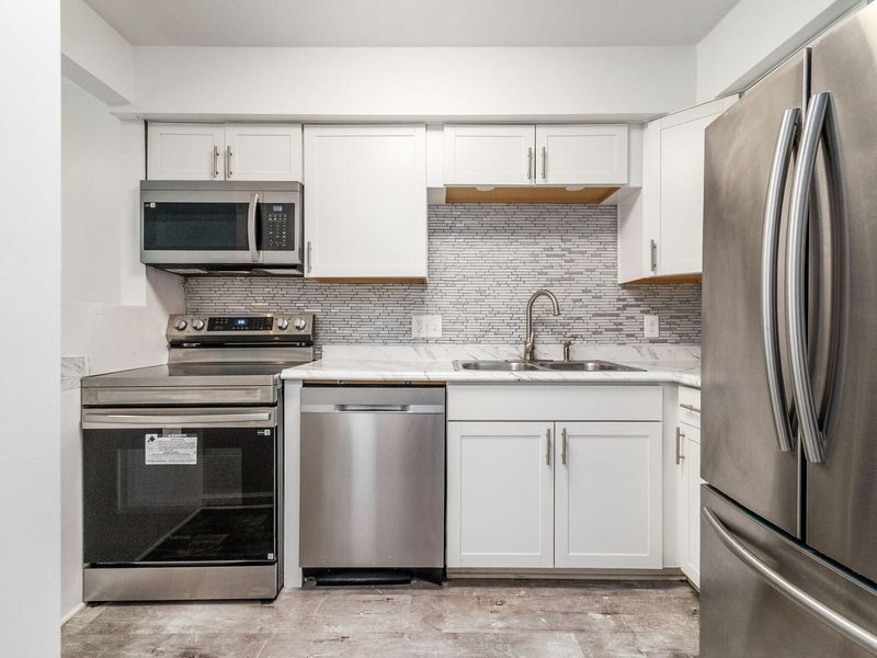 413 Shell Court E, Columbus, OH 43213 Photo 7