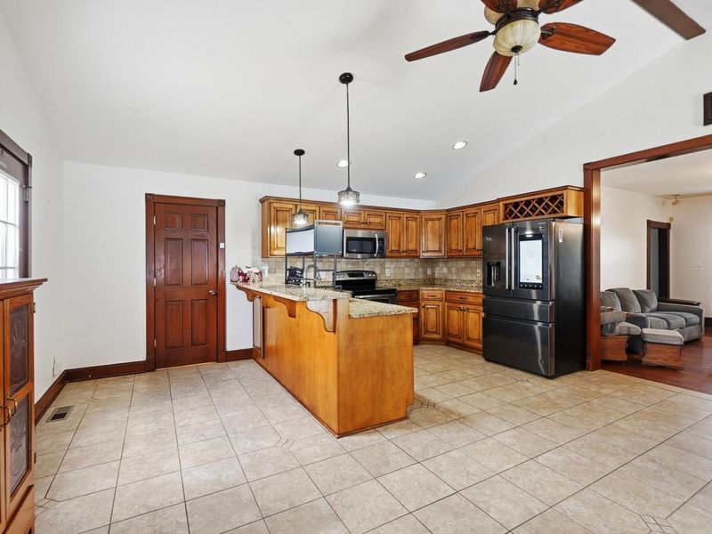 383 US Highway 42 NE, London, OH 43140 Photo 10