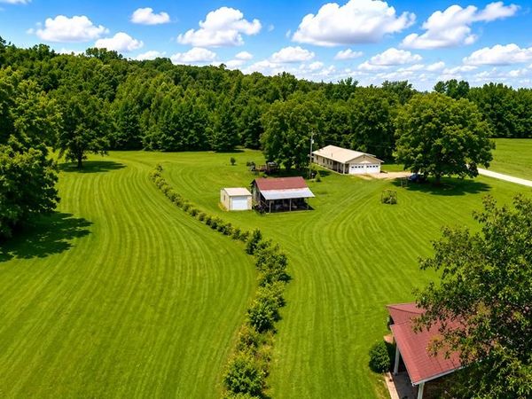 439 County Road 300, Calhoun City, MS 38916