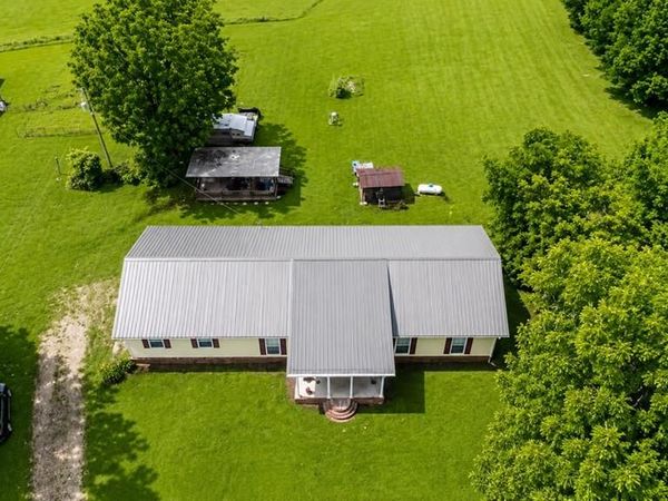 439 County Road 300, Calhoun City, MS 38916