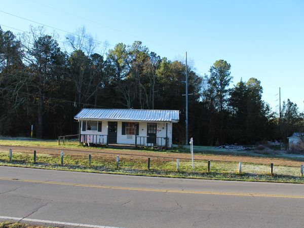 2537 Harrison Pike, Cleveland, TN 37311