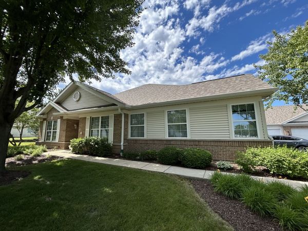 21561 Wolf Lake Court , Crest Hill, IL 60403