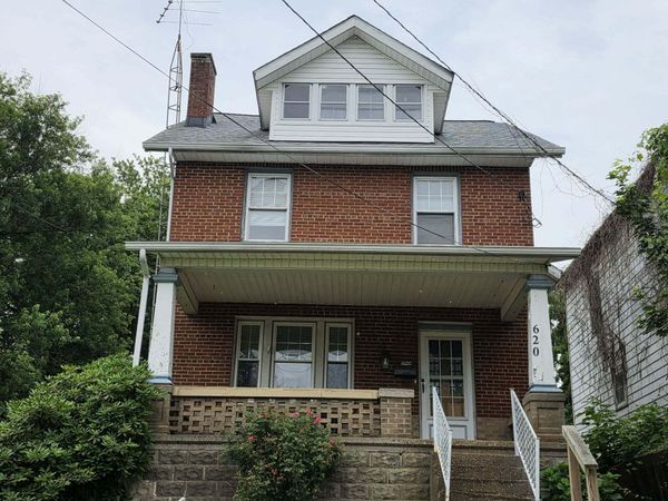 620 Warwick Avenue , Zanesville, OH 43701