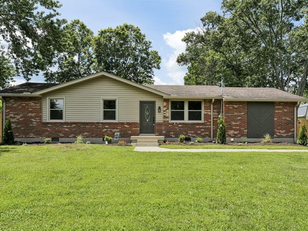 2108 Lynwood Dr , Greenbrier, TN 37073