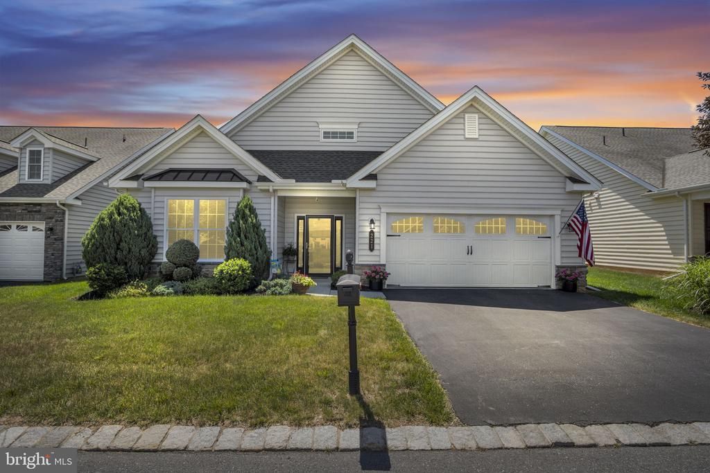 221 Loyal Drive, Mechanicsburg, PA 17050 Main Photo
