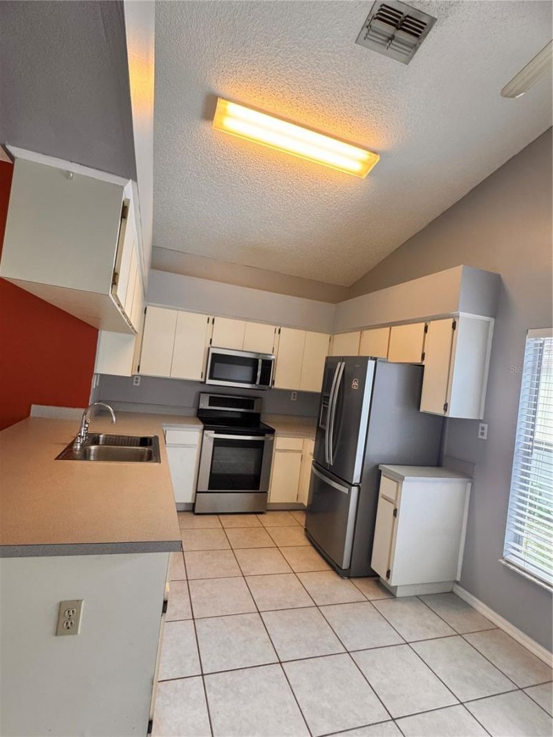 2070 Sarah Louise Drive , Brandon, FL 33510 Photo