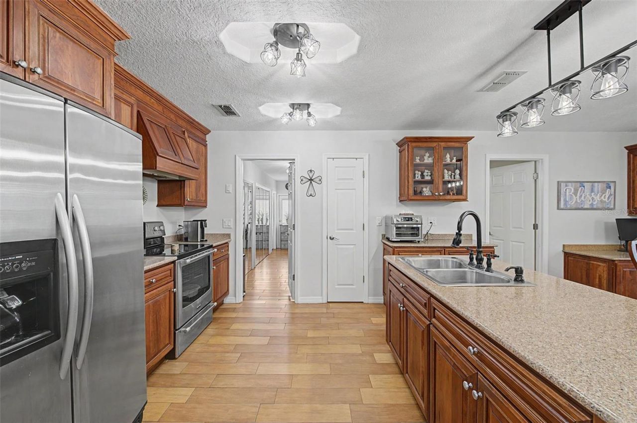 6325 SE Sarah Lane, New Port Richey, FL 34653 Photo