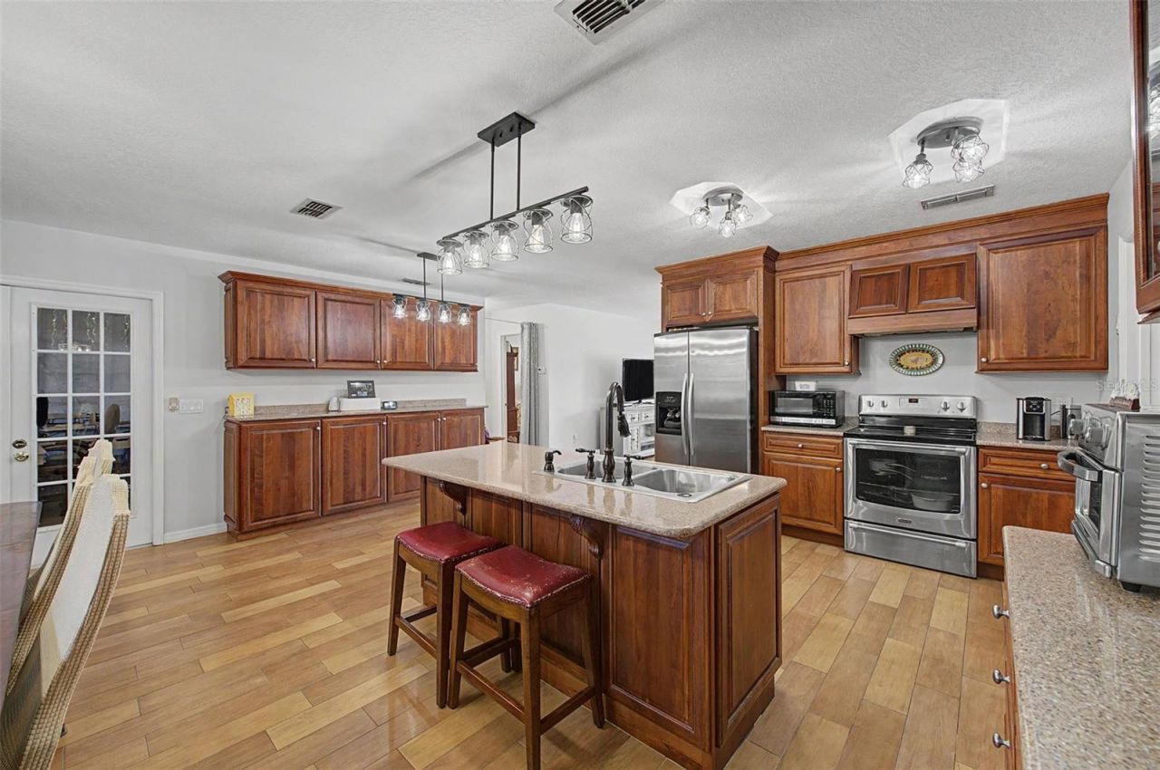 6325 SE Sarah Lane, New Port Richey, FL 34653 Photo