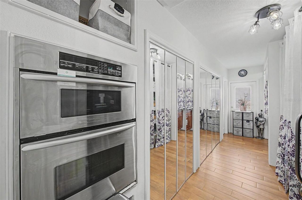 6325 SE Sarah Lane, New Port Richey, FL 34653 Photo
