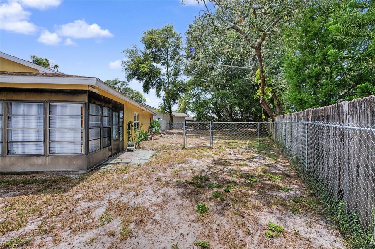 6325 SE Sarah Lane, New Port Richey, FL 34653 Photo