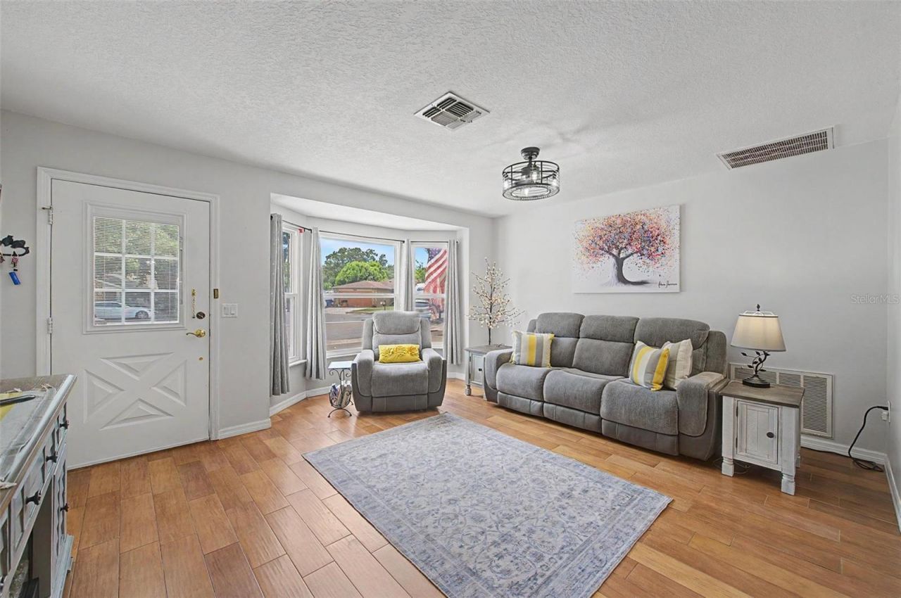 6325 SE Sarah Lane, New Port Richey, FL 34653 Photo