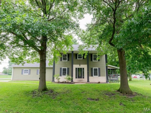 213 W Alton Street , Bunker Hill, IL 62014