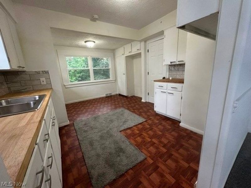 1134 Collinwood Avenue, Akron, OH 44310 Photo 11