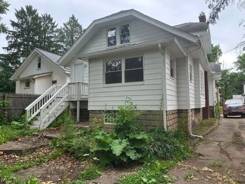 1134 Collinwood Avenue, Akron, OH 44310 Photo 4