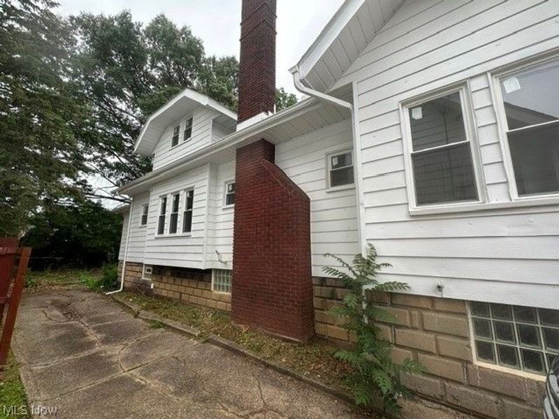 1134 Collinwood Avenue, Akron, OH 44310 Photo 5