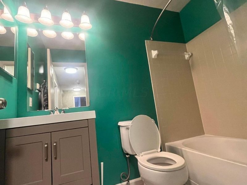 9126 Ellersly Drive, Lewis Center, OH 43035 Photo 8