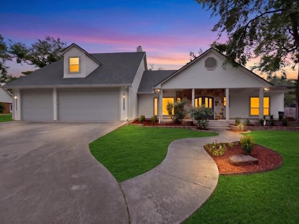 715 Kiowa Drive E, Gainesville, TX 76240