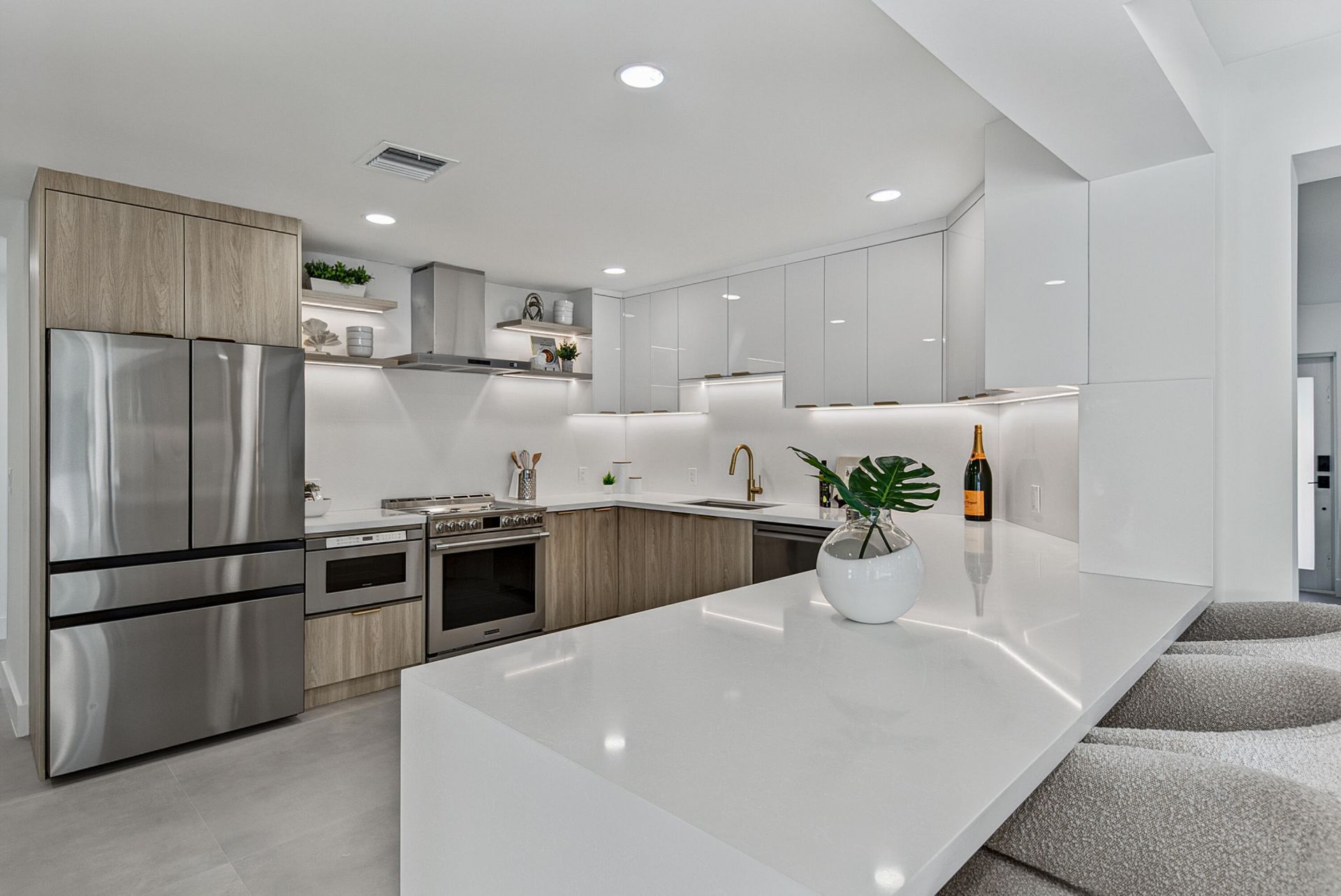 411 SE 2nd Avenue, Pompano Beach, FL 33060 Photo