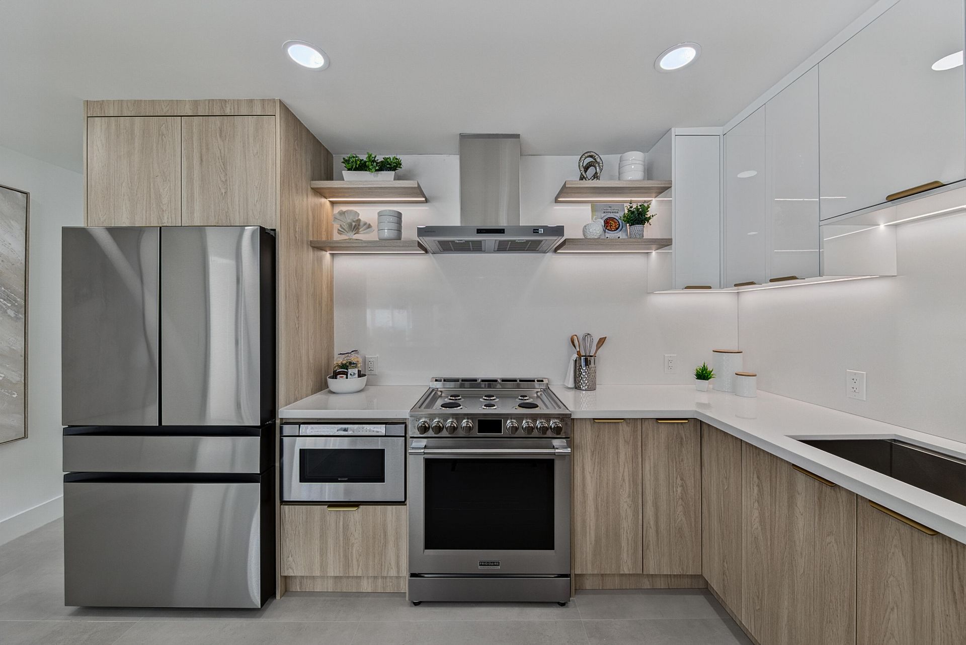 411 SE 2nd Avenue, Pompano Beach, FL 33060 Photo
