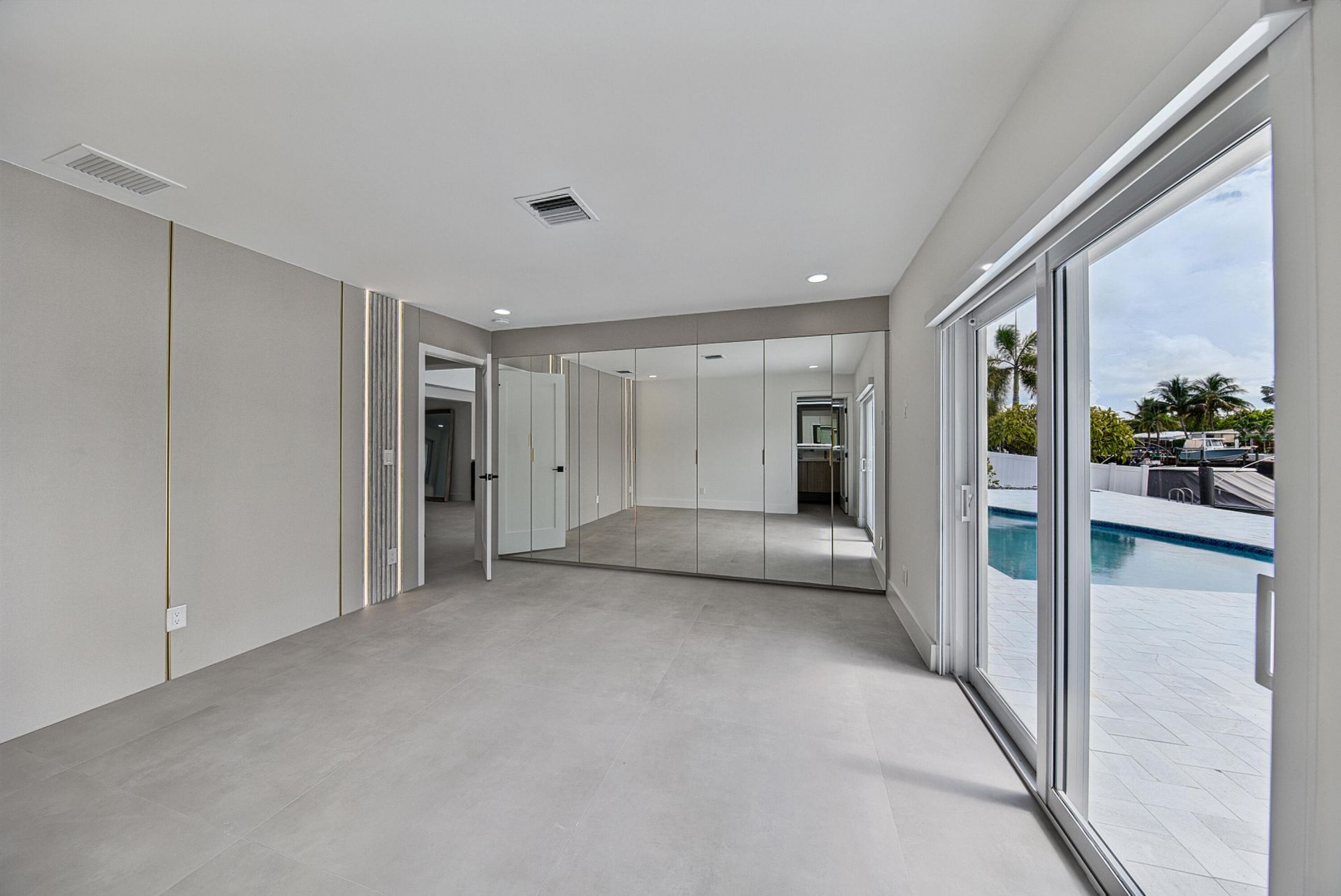 411 SE 2nd Avenue, Pompano Beach, FL 33060 Photo