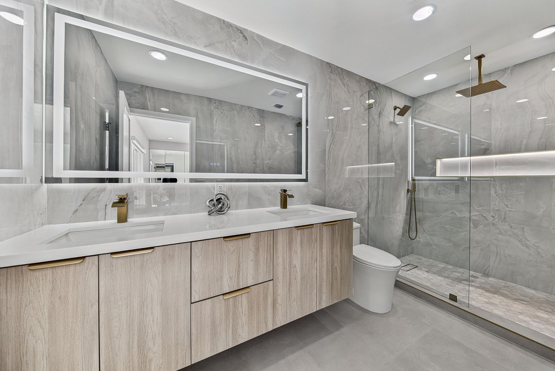 411 SE 2nd Avenue, Pompano Beach, FL 33060 Photo