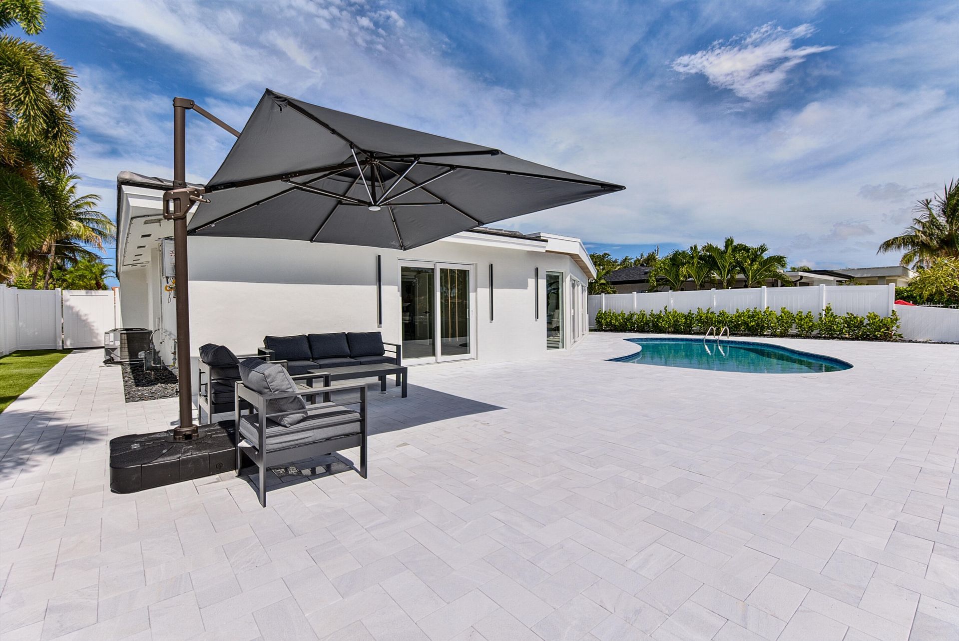 411 SE 2nd Avenue, Pompano Beach, FL 33060 Photo