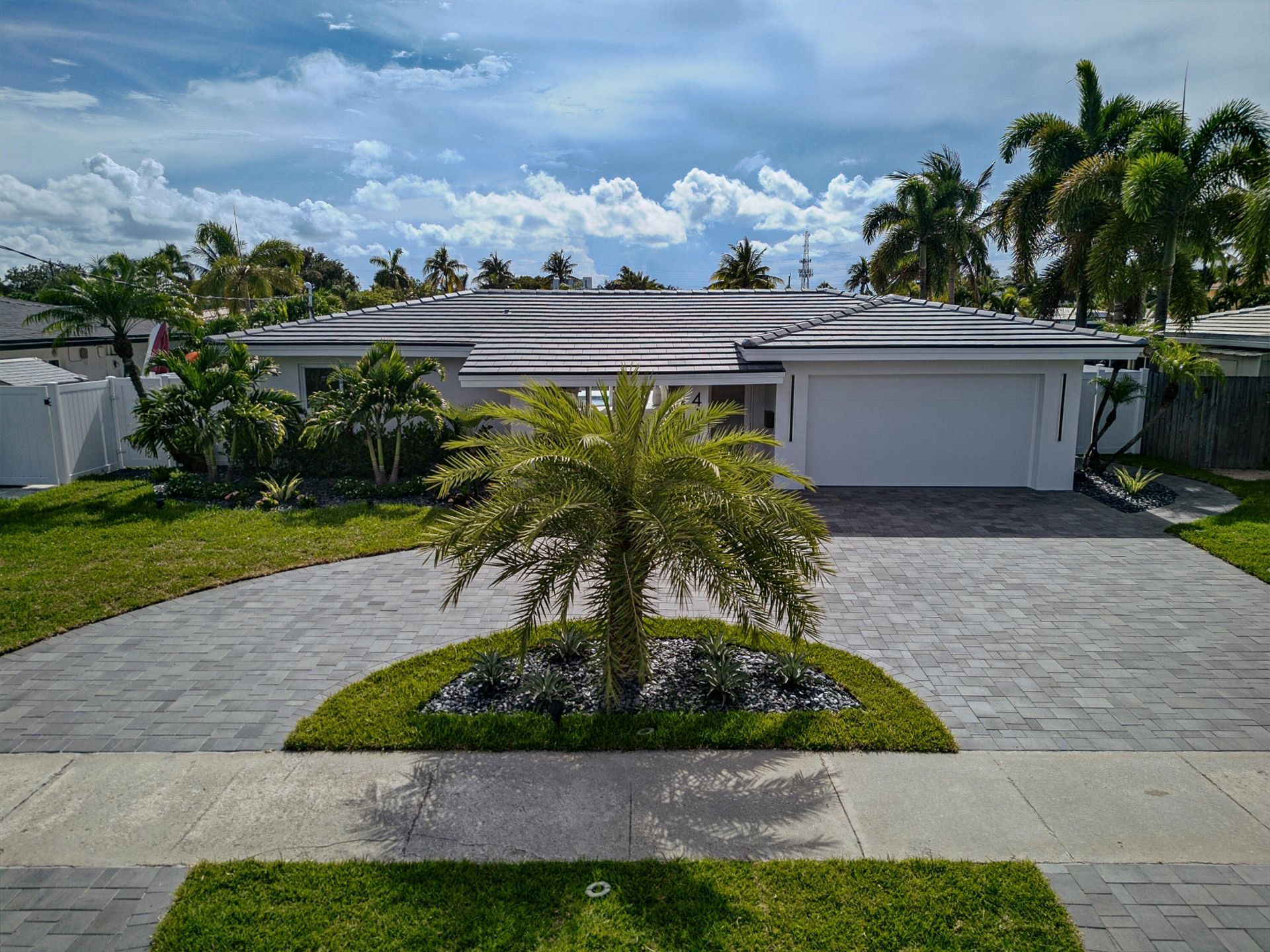 411 SE 2nd Avenue, Pompano Beach, FL 33060 Photo
