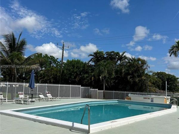1501 NE 191st St , Unit C401, Miami, FL 33179