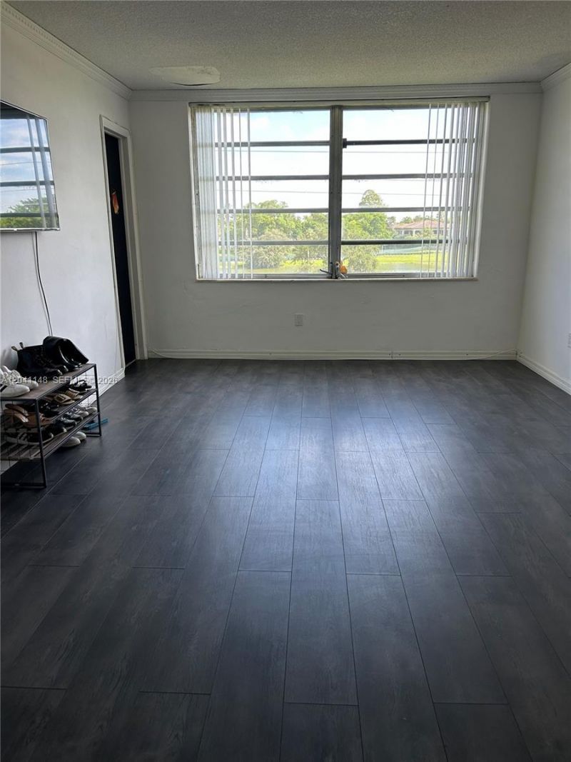 1501 NE 191st St , Unit C401, Miami, FL 33179 Photo