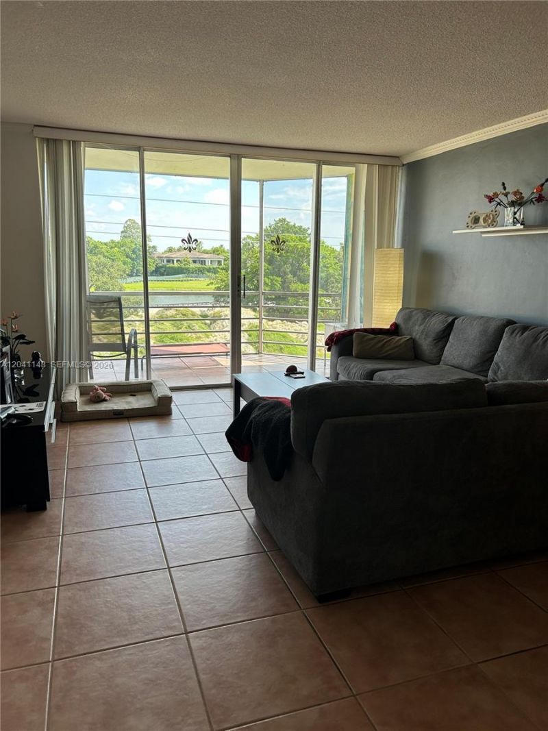 1501 NE 191st St , Unit C401, Miami, FL 33179 Photo