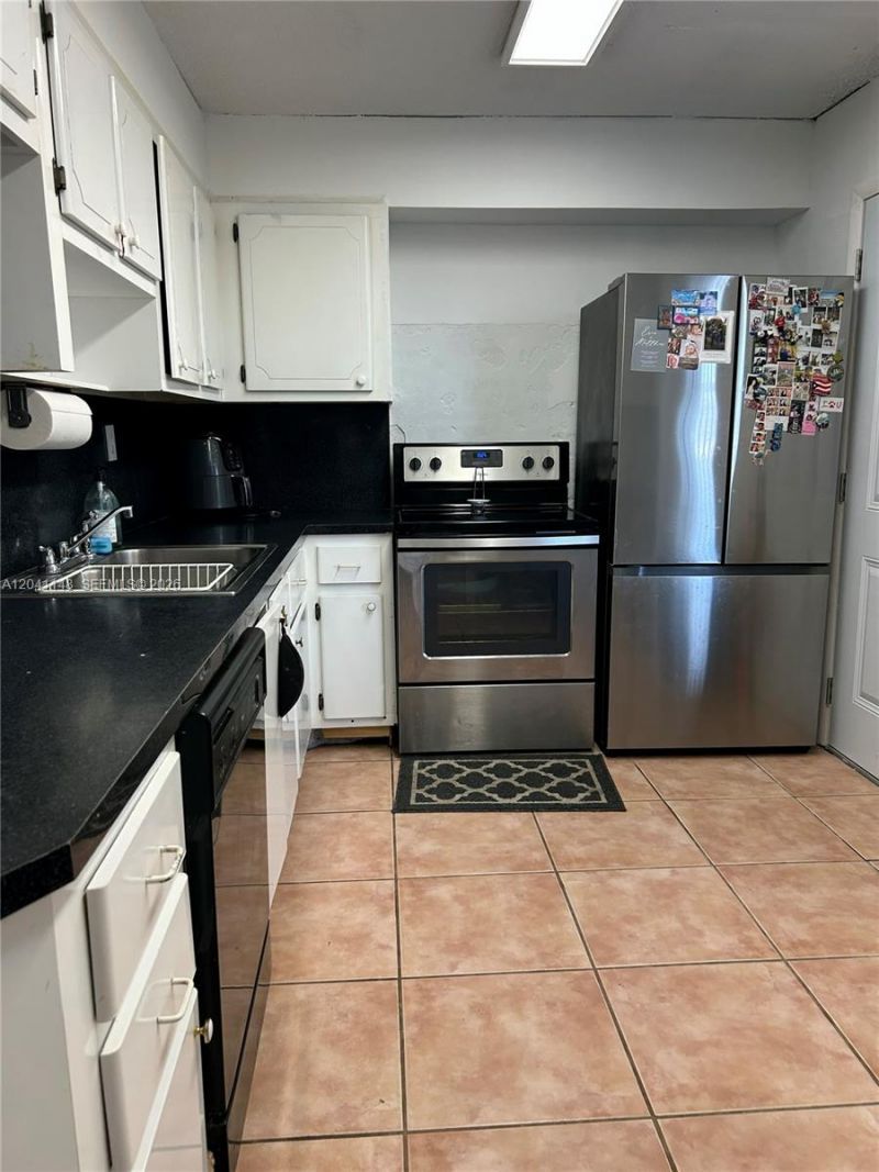 1501 NE 191st St , Unit C401, Miami, FL 33179 Photo