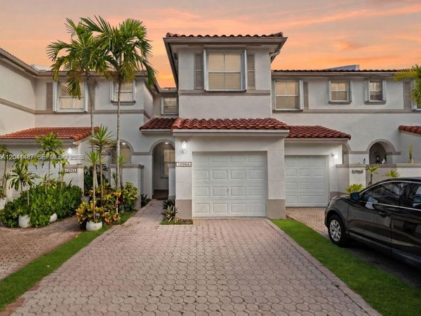 10966 NW 43rd Ter , Unit 10966, Doral, FL 33178