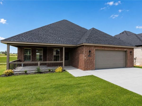 6608 SW Orange Avenue, Bentonville, AR 72713