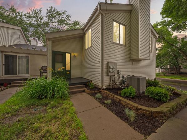 435 Fontaine Court, Woodbury, MN 55125