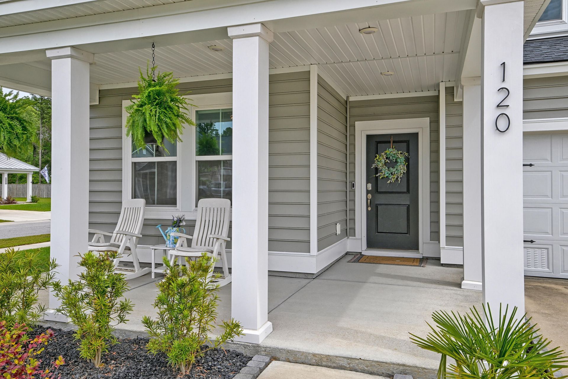 120 Bay Eddy Court Photo 3