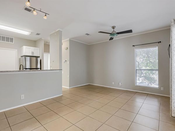 802 S 1st ST, Unit 206, Austin, TX 78704