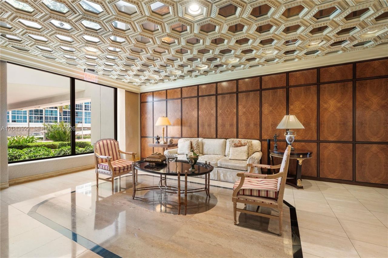 5500 Collins Ave , Unit 1902, Miami Beach, FL 33140 Photo