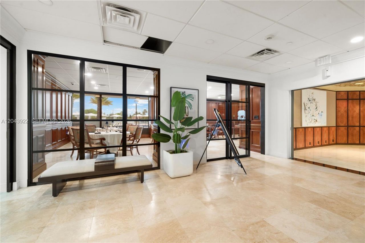 5500 Collins Ave , Unit 1902, Miami Beach, FL 33140 Photo