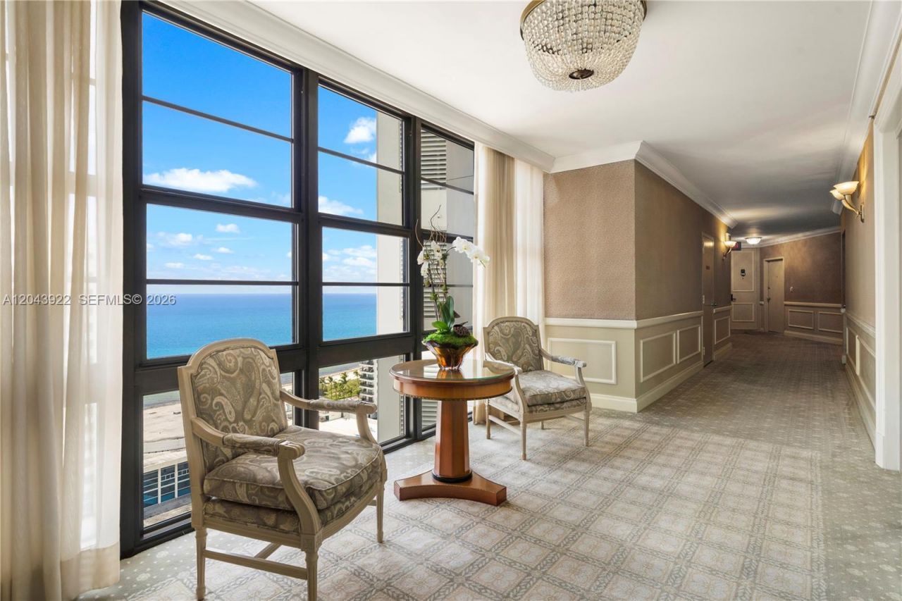 5500 Collins Ave , Unit 1902, Miami Beach, FL 33140 Photo