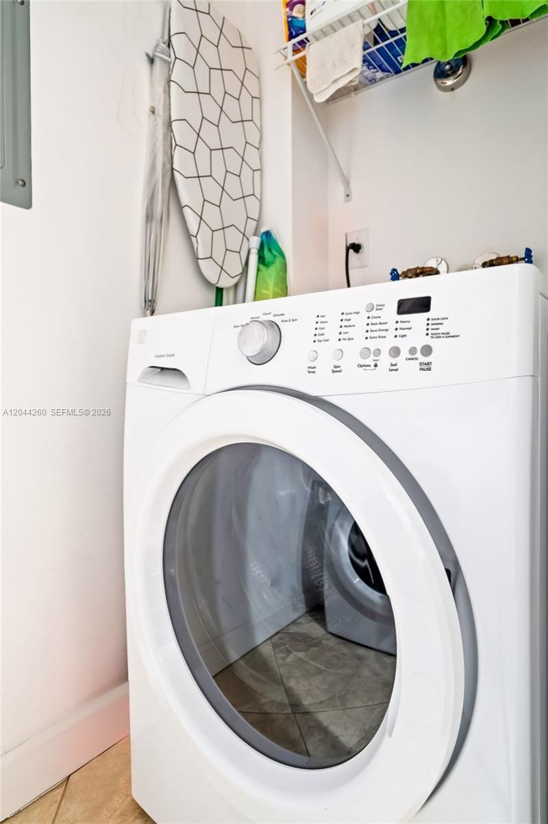 6917 Collins Ave, Unit 1012, Miami Beach, FL 33141 Photo