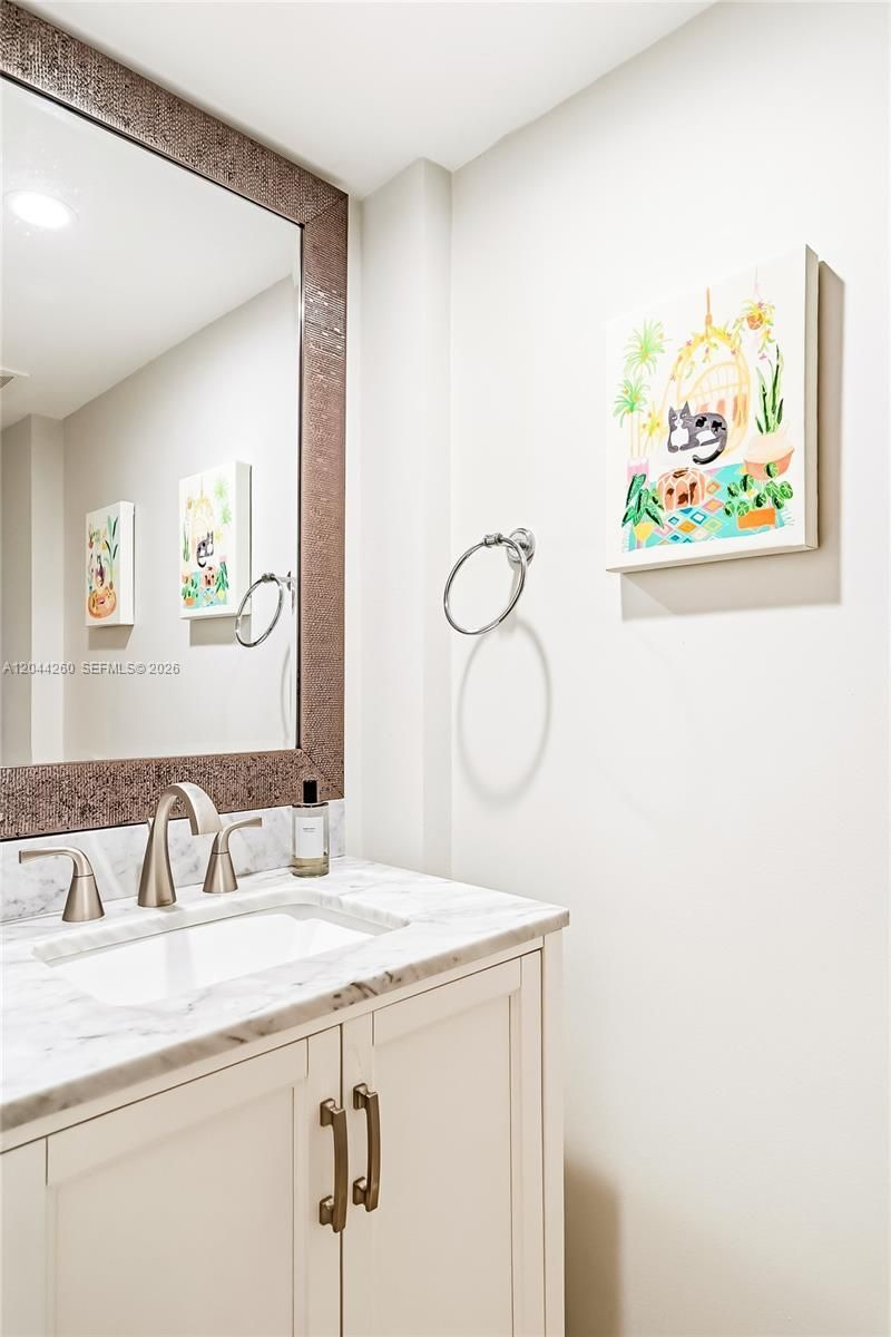 6917 Collins Ave, Unit 1012, Miami Beach, FL 33141 Photo