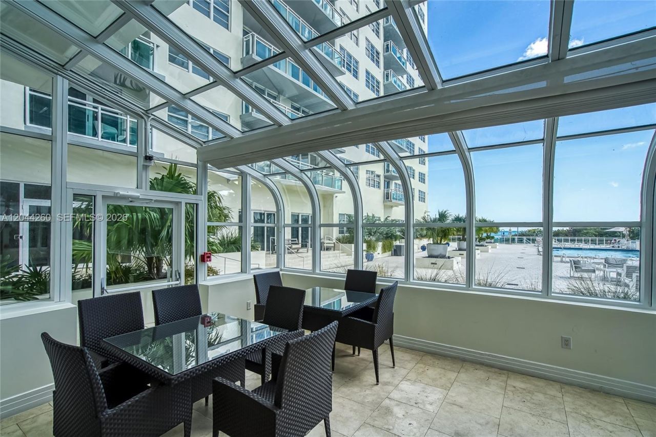 6917 Collins Ave, Unit 1012, Miami Beach, FL 33141 Photo