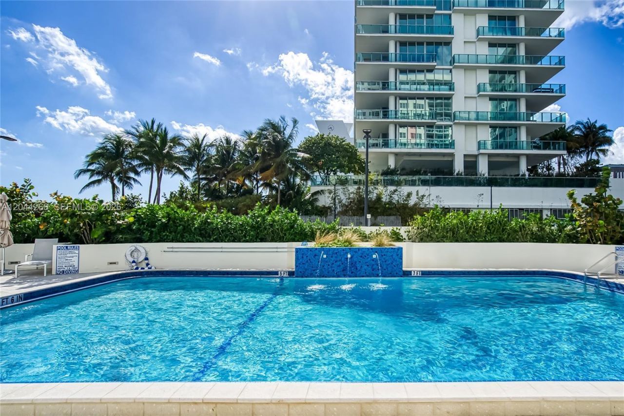 6917 Collins Ave, Unit 1012, Miami Beach, FL 33141 Photo